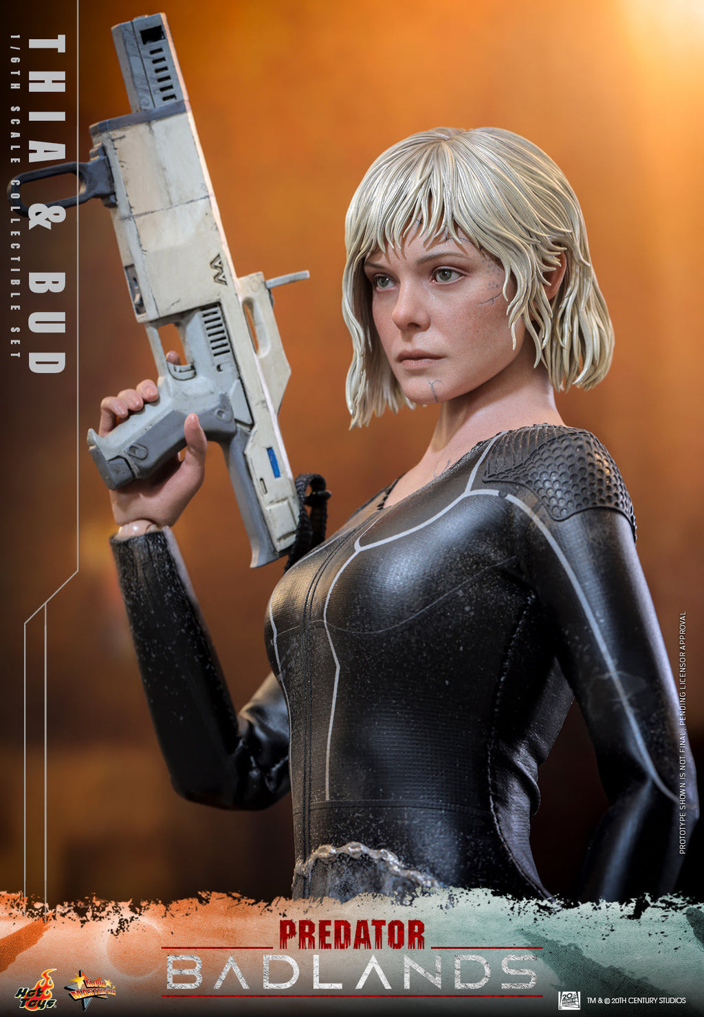 Hot Toys Thia and Bud collectible set