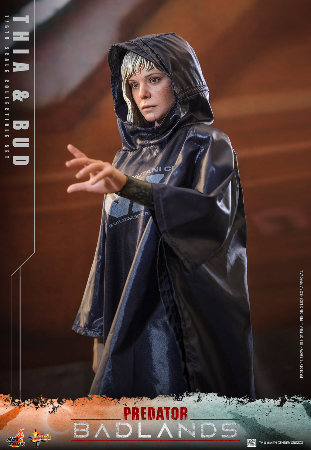 Hot Toys Thia and Bud collectible set