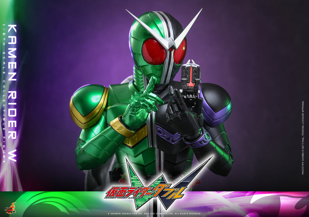"Kamen Rider W" 1/6th scale Kamen Rider W Collectible Figure