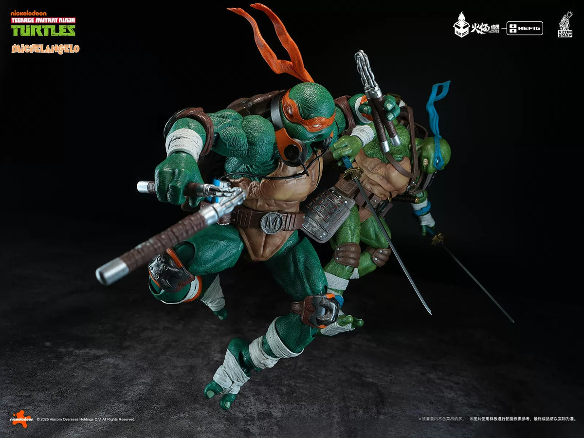 HEATBOYS TMNT Michelangelo Deluxe Edition nunchaku pose